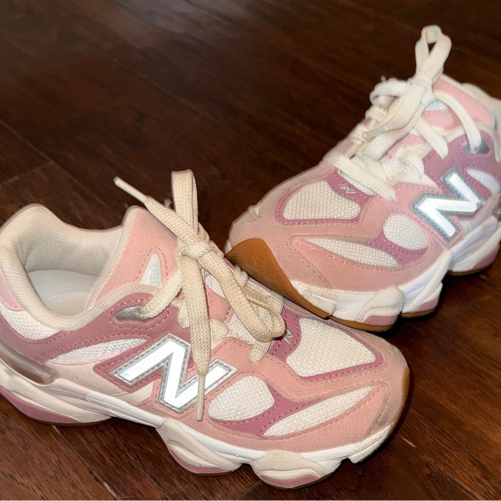 New Balance 9060 KIDS Running shoes